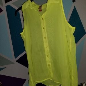 A lovely yellow shirt